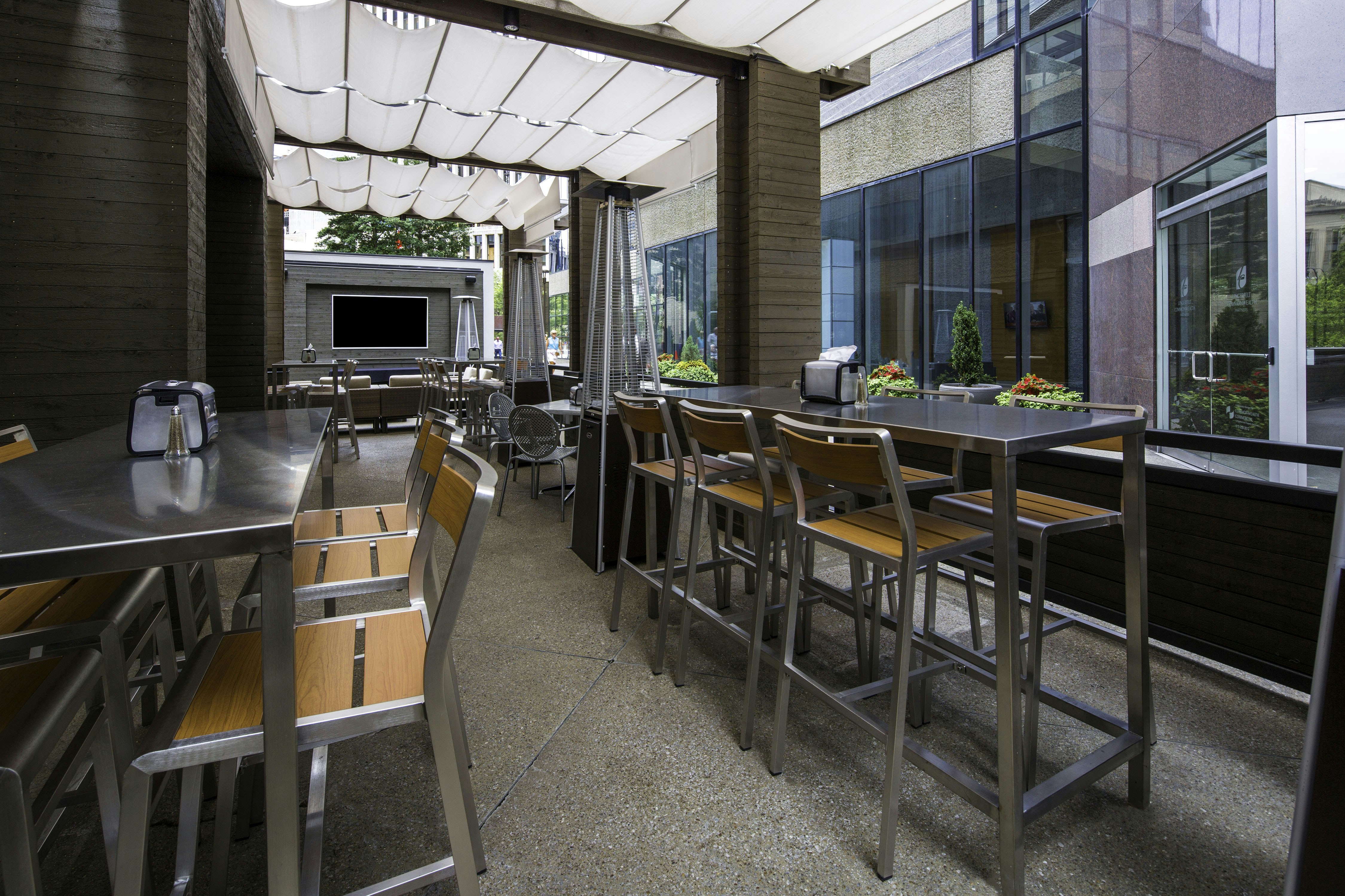 DoubleTree by Hilton Hotel Nashville Downtown 60/79