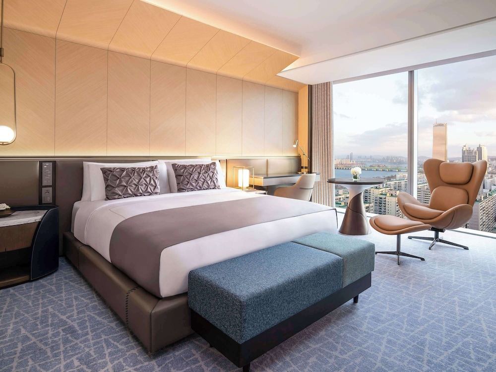 1 BEDROOM, CLASSIC, SUITE, KING BED
