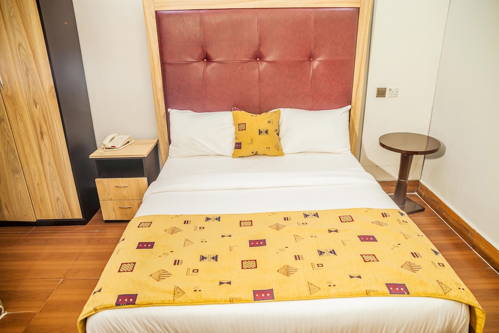 Georgetown Hotels Apartments & Suites 32/68