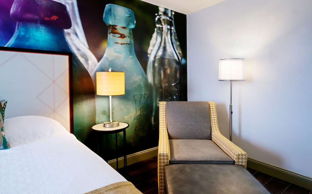 Hotel Indigo Savannah Historic District 34/83
