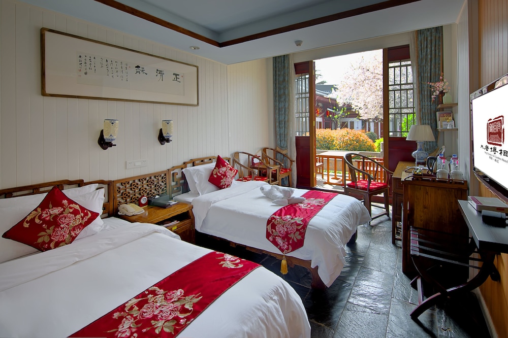 Deluxe, Twin Beds