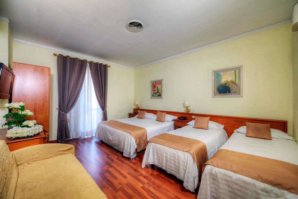 Hotel Dei Principati 16/53