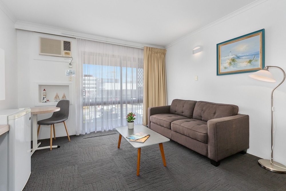Tweed Harbour Motor Inn 40/57