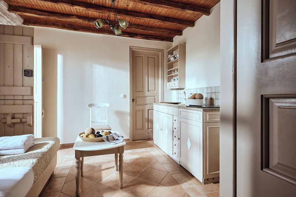 Semi Room, Economy, Basement, Double or Twin Bed، Naxos Magic Village Hotel 6/8