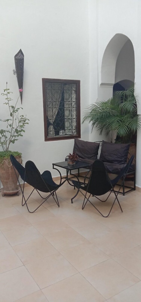 Riad Noor Charana 36/50