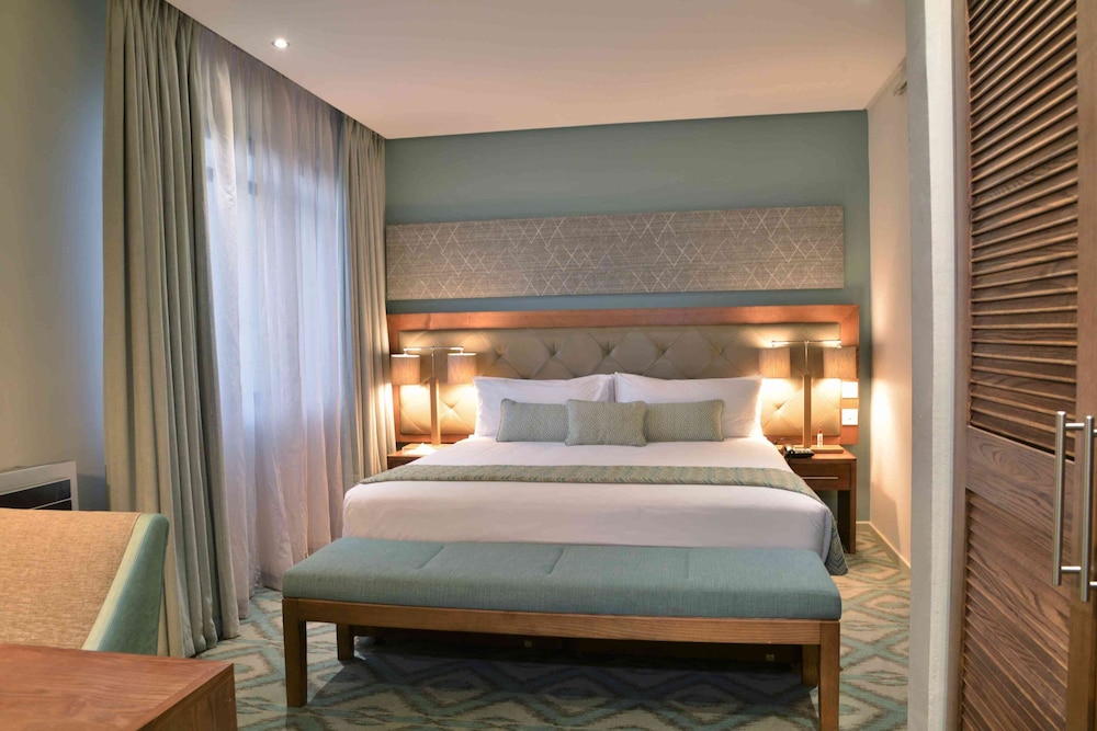 SUITE, DOUBLE BED, RIVER VIEW