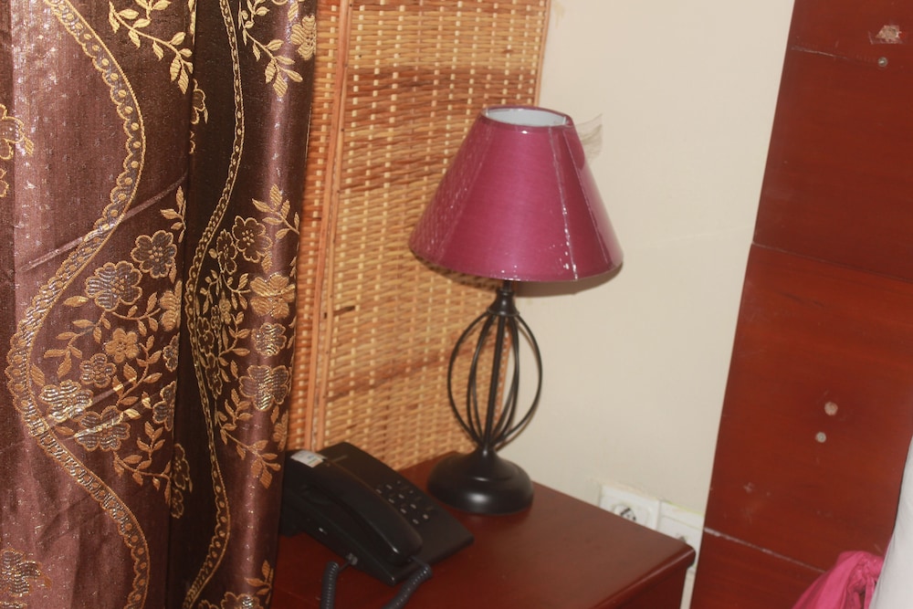 Liza Hotel 22/43
