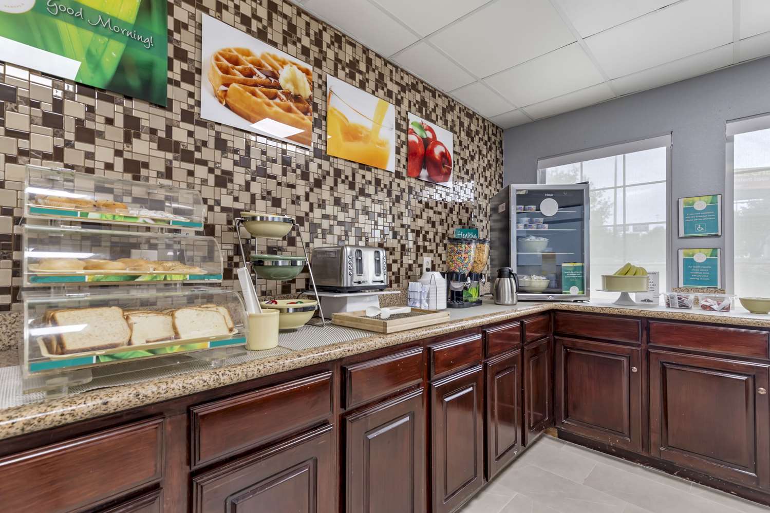 Quality Inn near SeaWorld - Lackland 12/14