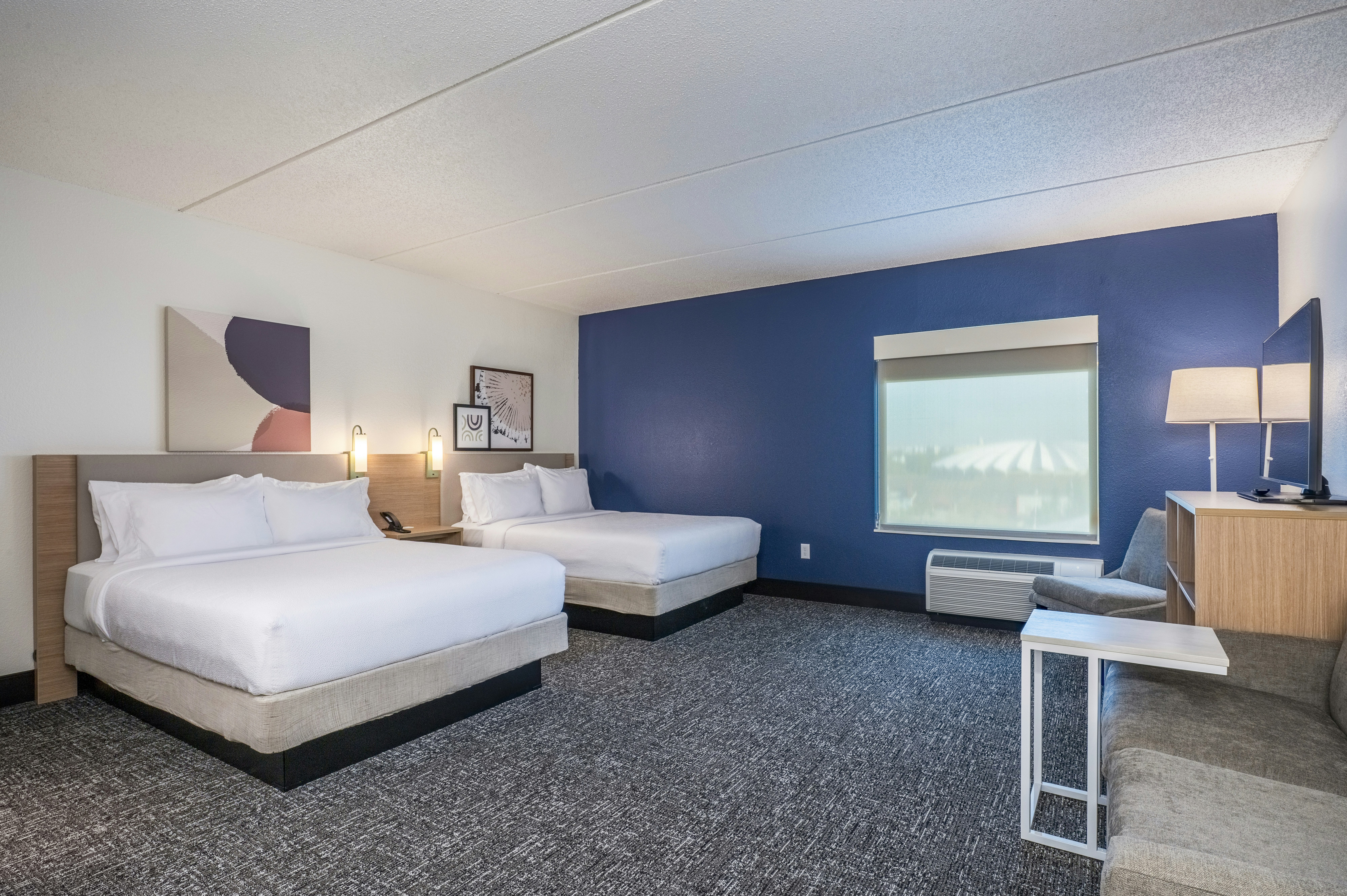 ROOM, 2 QUEEN BEDS, SOFA, ACCESSIBLE