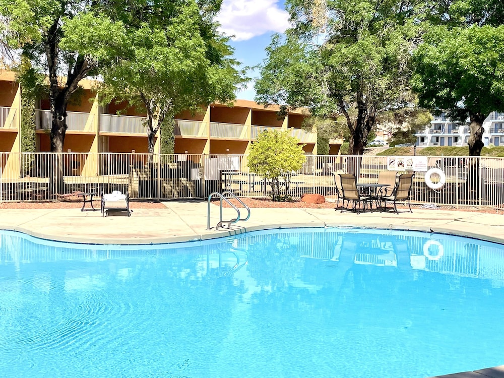 Scenic View Inn - Lake Powell - Page AZ 5/34
