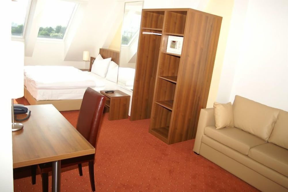 Hotel Hahn 30/43