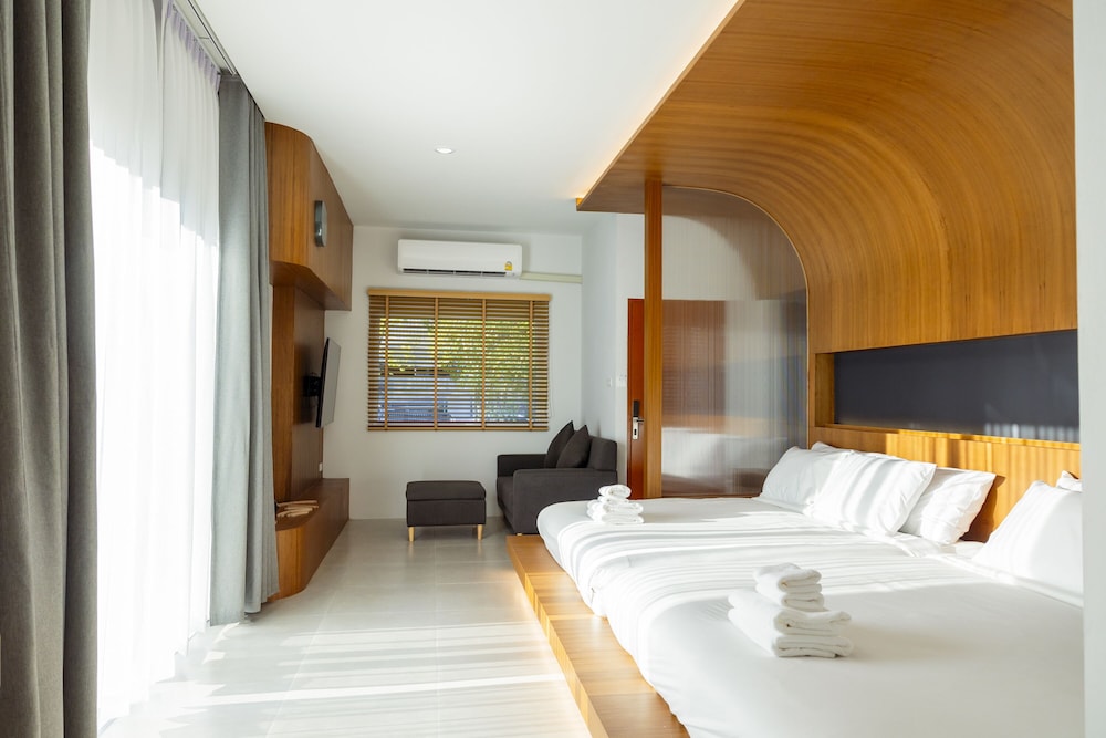 FAMILY, 2 KING BEDS