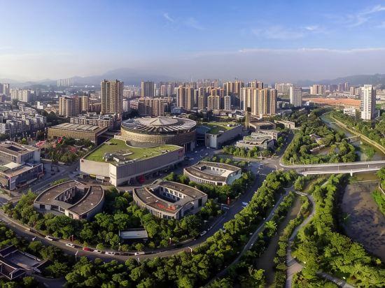 Vienna International Hotel (Longyan Business Center) 35/38