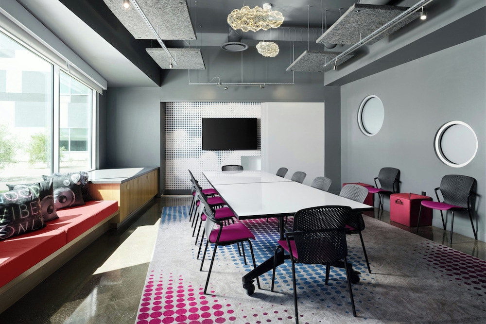 Aloft Henderson 21/24