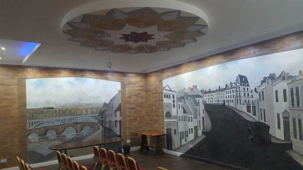 Kings Arms Hotel 28/44