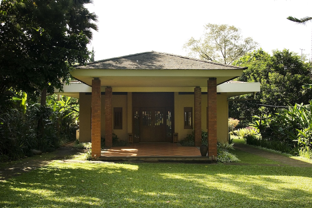 The Cipaku Garden 6/70