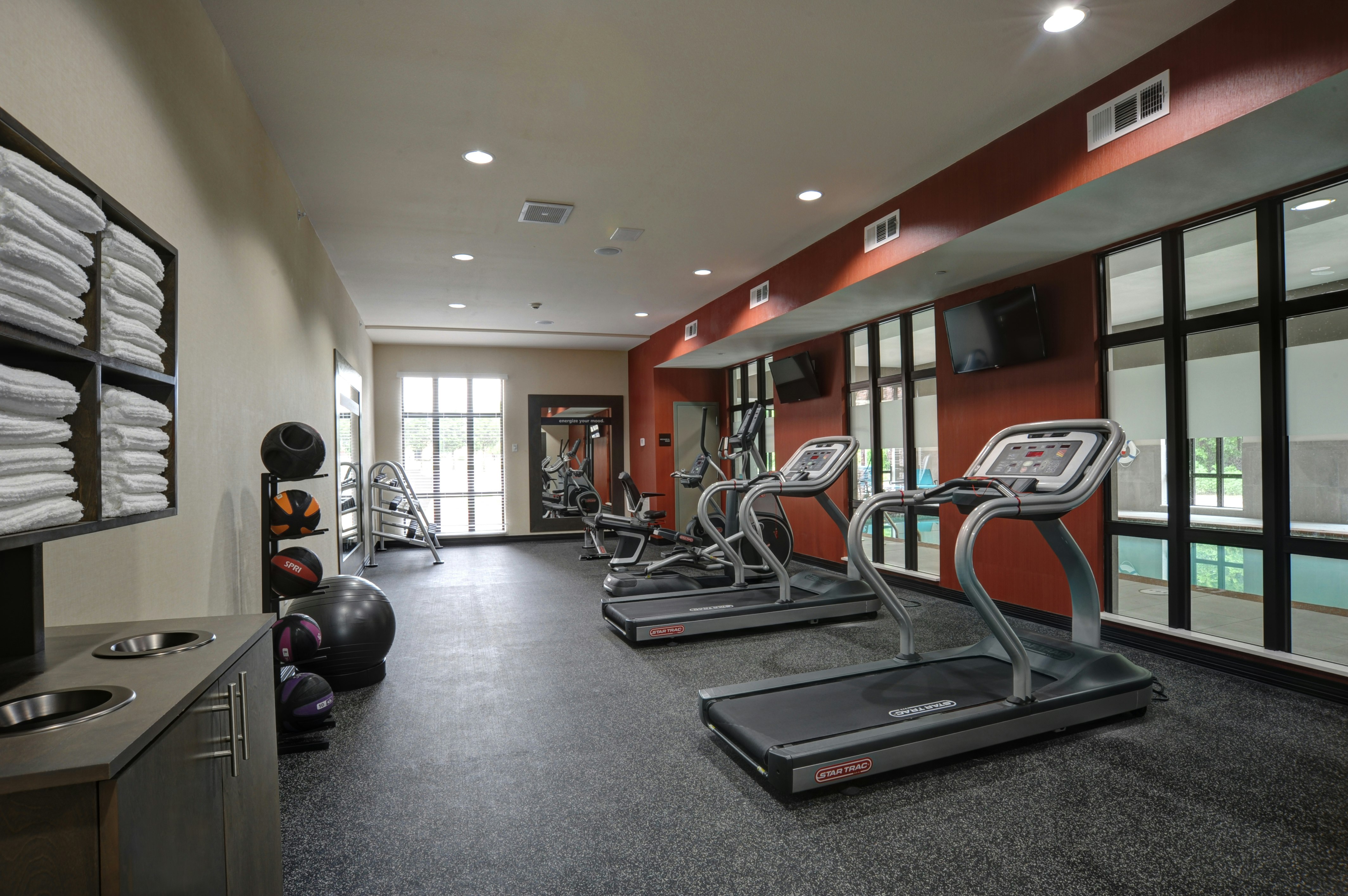 Hampton Inn And Suites Ardmore 21/33