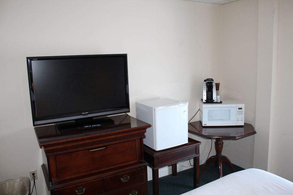 Boothbay Harbor Inn 42/69