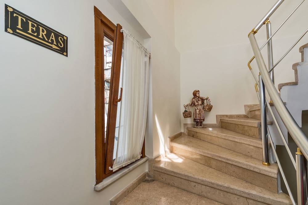 May Hotel Istanbul photo2