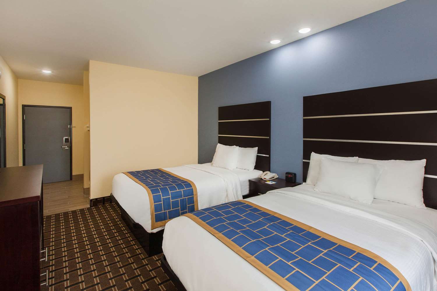 Days Inn By Wyndham Baton Rouge Airport 5/16