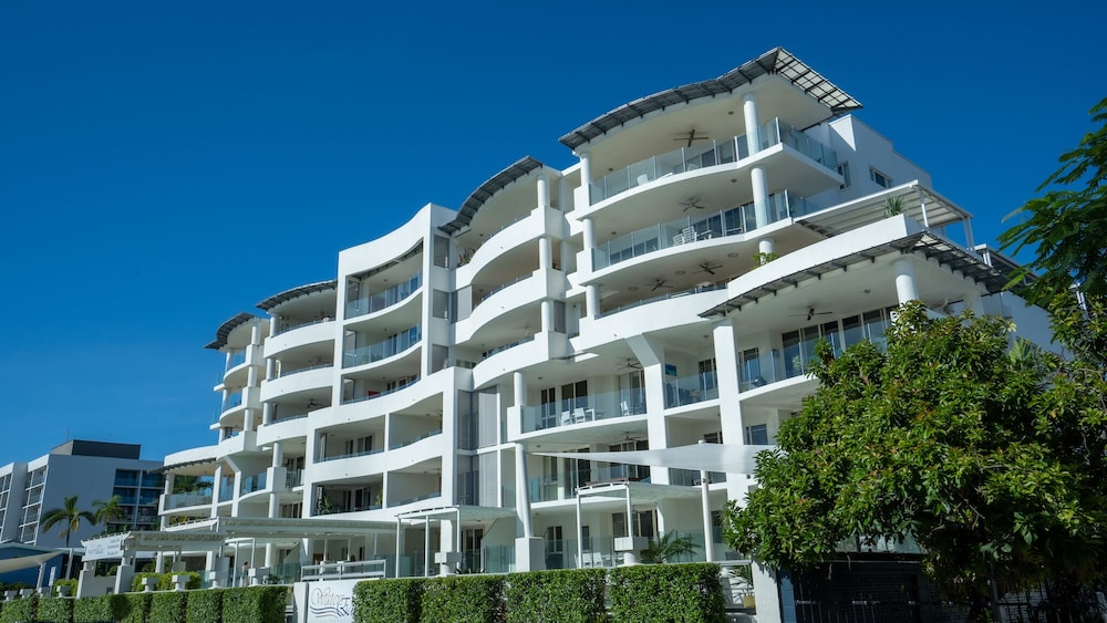 Waters Edge Apartments 7/50