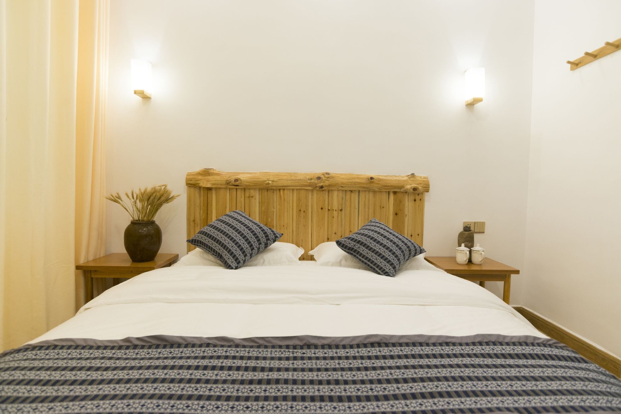 STANDARD, DOUBLE BED