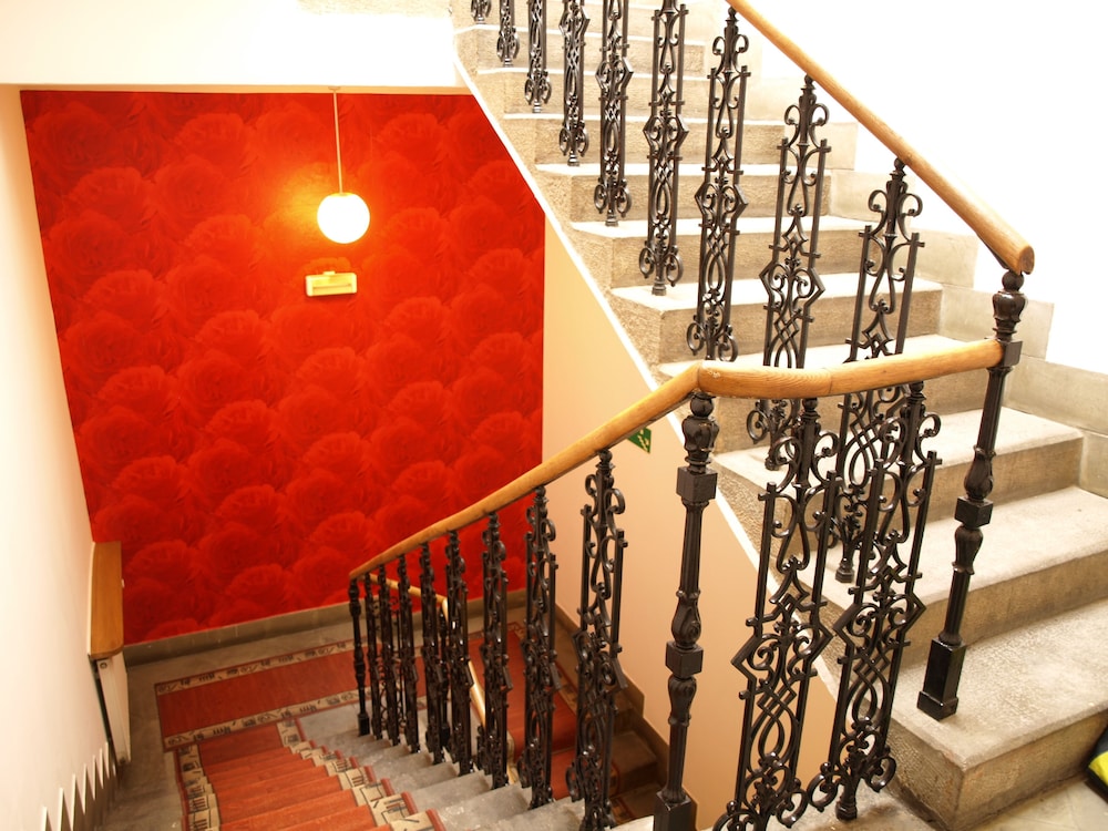 Cracow Old Town Guest House 20/40