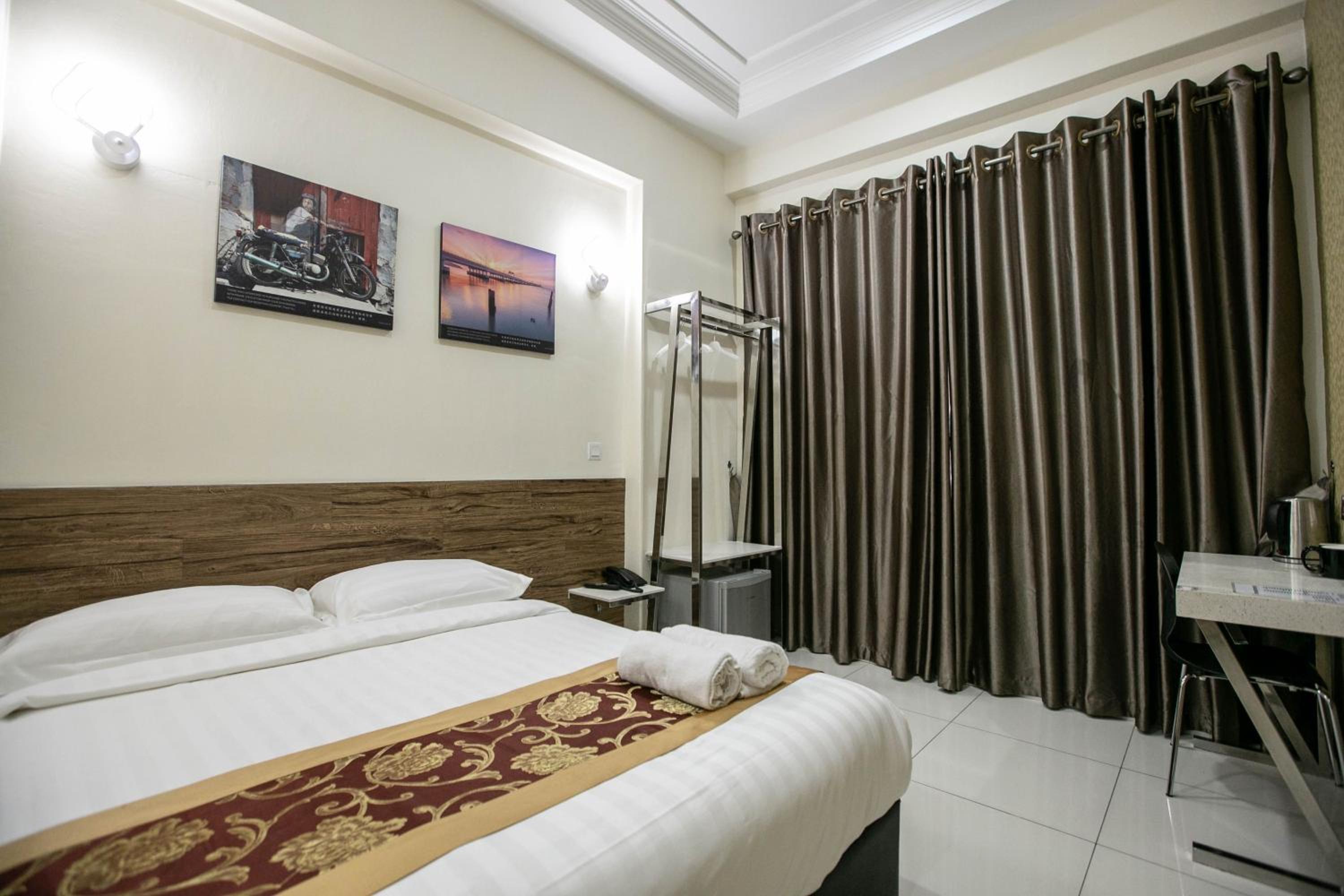 Capital O 89647 Atta Hotel 22/49