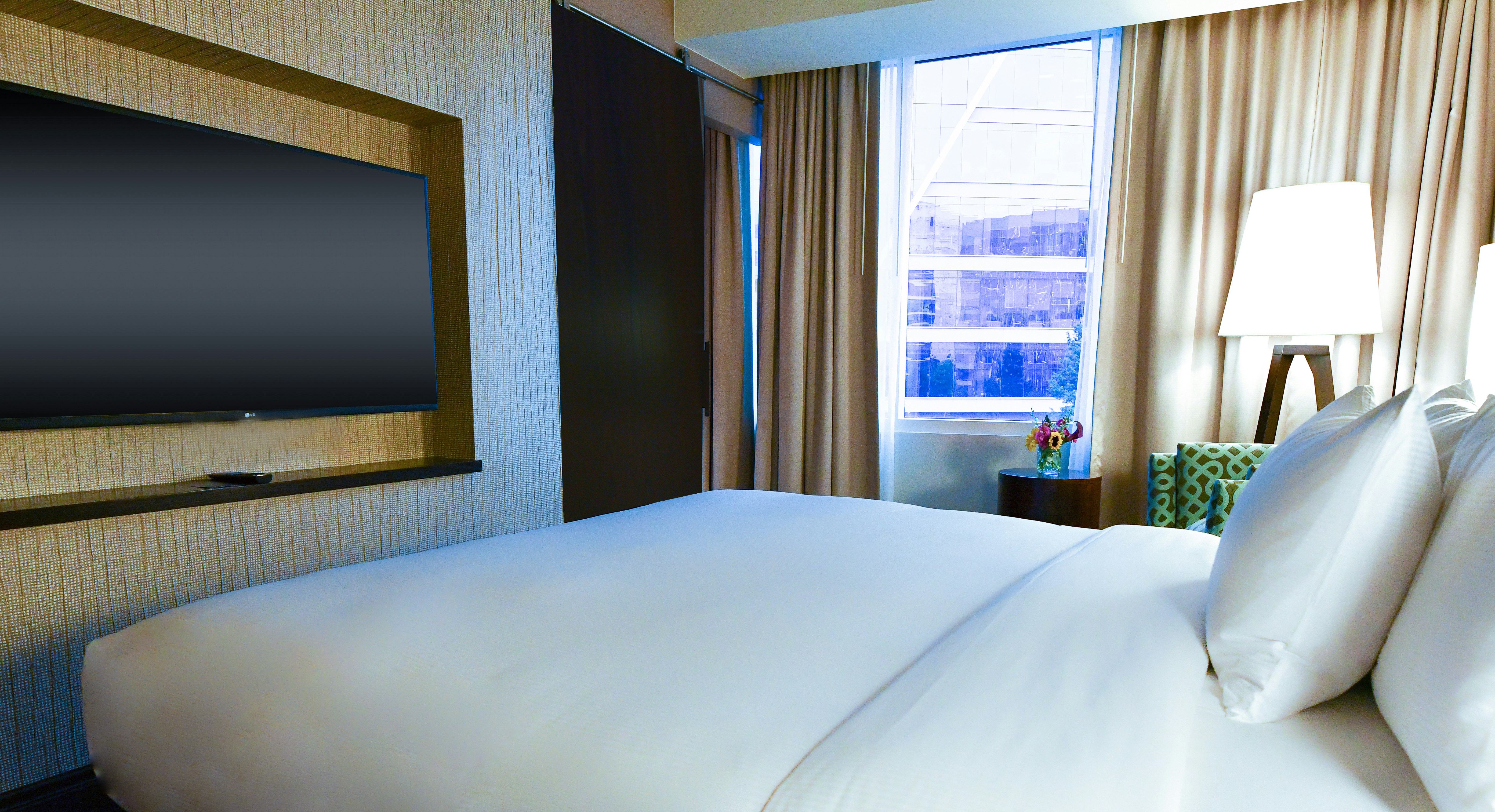 HILTON DALLAS/PLANO GRANITE PARK 22/88