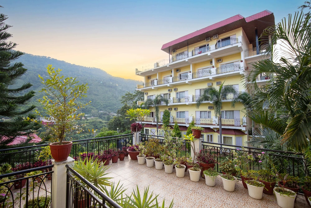 Riverside Resort 5/49