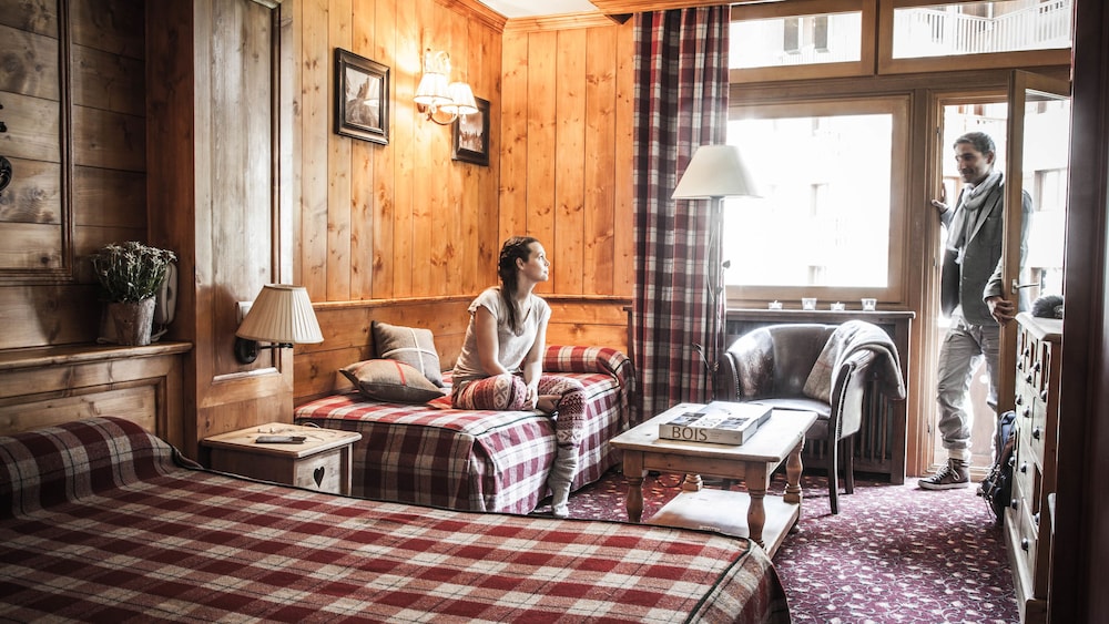 Hôtel Altitude 21/33
