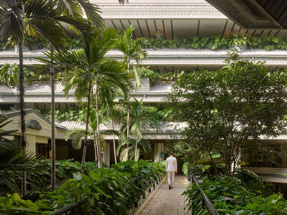 Mayfair House Hotel and Garden 43/49