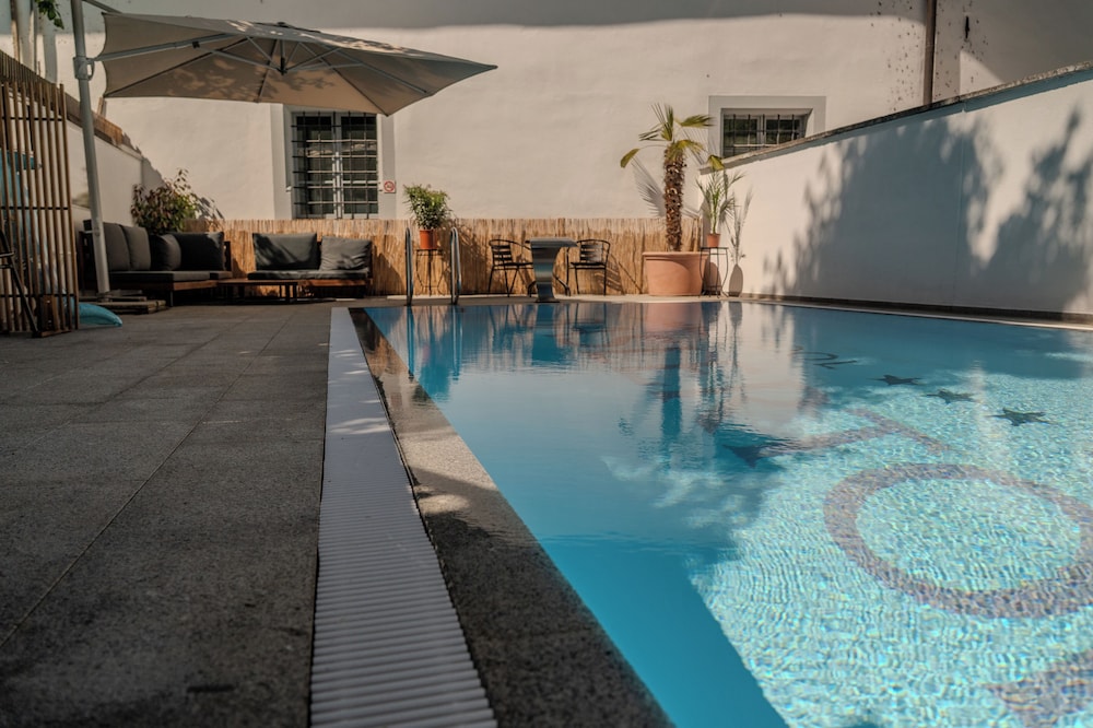 MINOTEL BASLERTOR SUMMER POOL 47/52