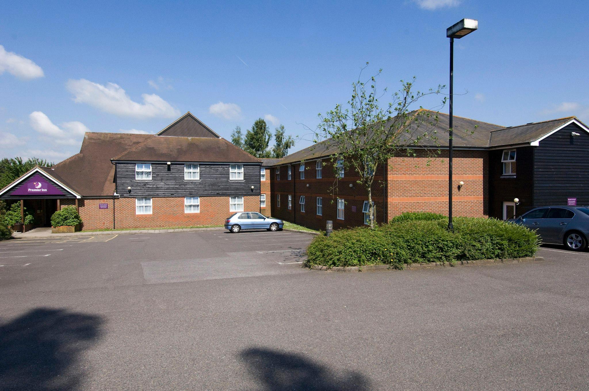 Premier Inn Ashford North 23/25