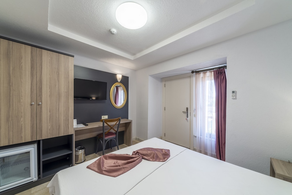 Laden Hotel Bodrum 8/42