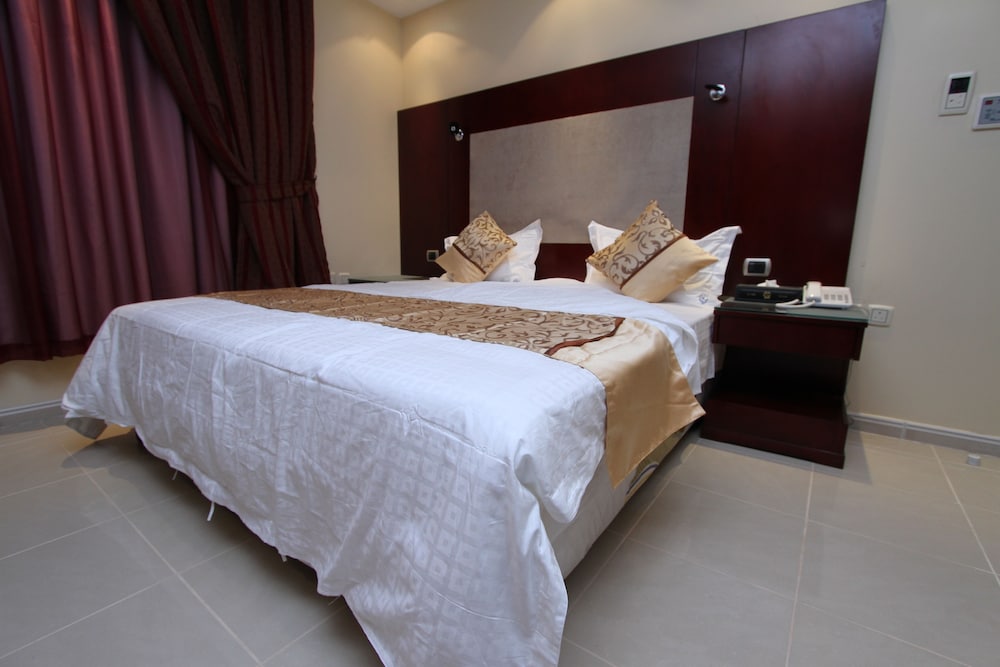 رؤوم إن حائل(Raoum Inn Serviced Apartments Hail) 10/27