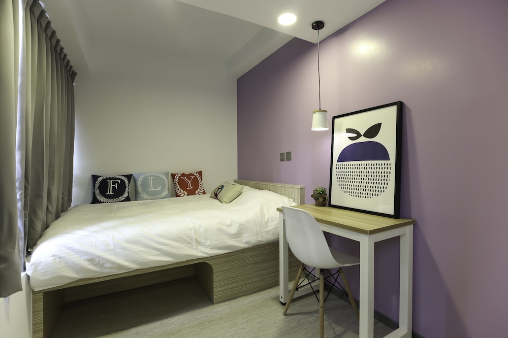 Flyinn Hostel 10/50