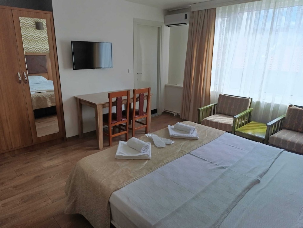 GRAND AS HOTEL 49/64