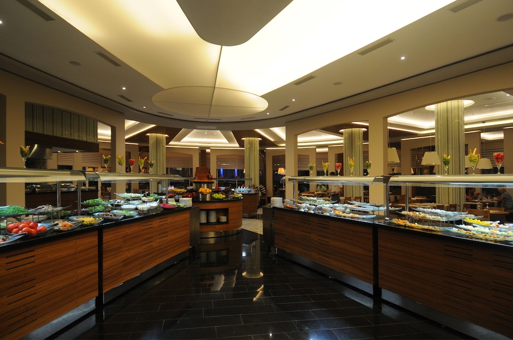 Gold Island Selected 33/50