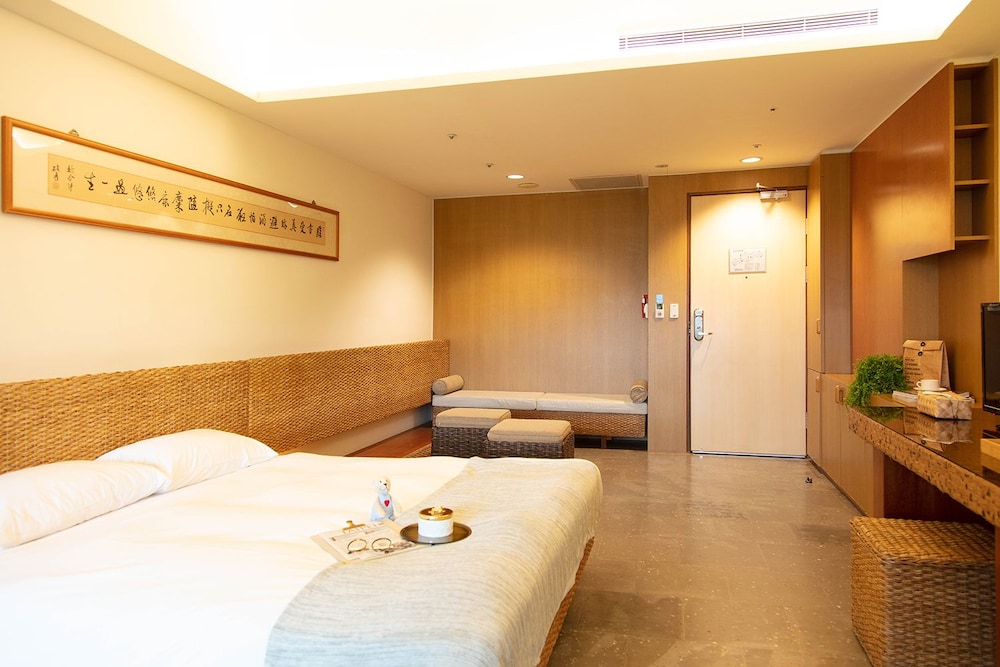 Luminous Hot Spring Resort 13/46