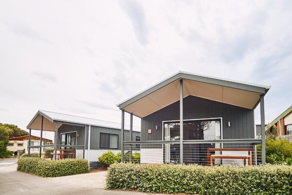 Torquay Foreshore Caravan Park 10/75