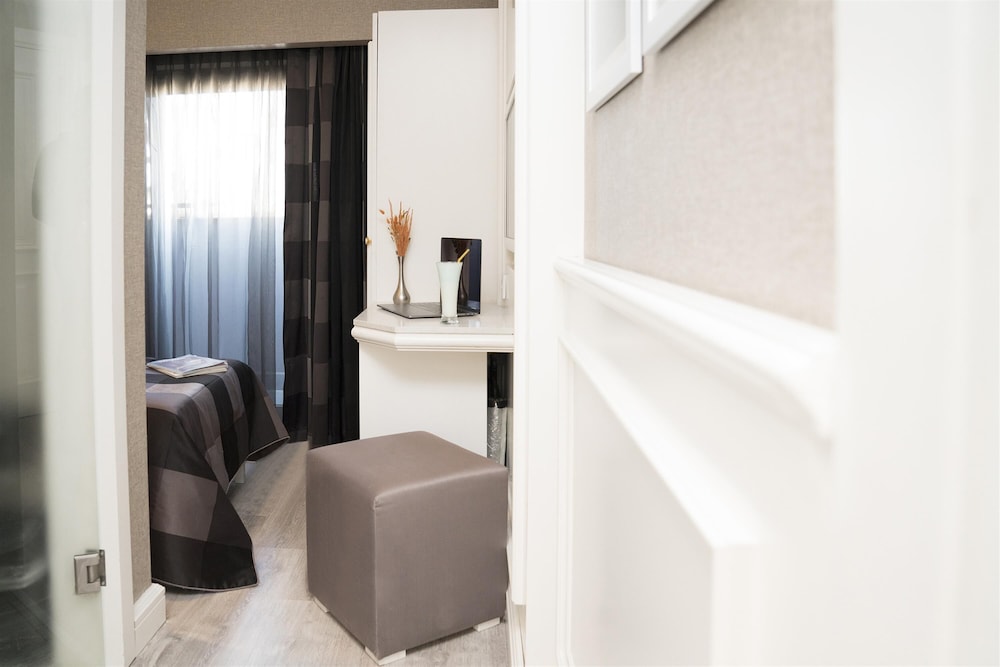 Sky Kamer Boutique Hotel 24/78