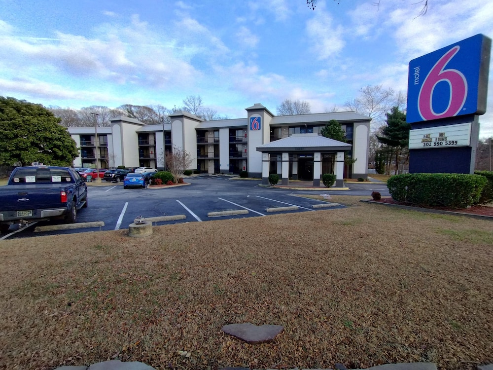 Motel6 Seaford, DE 55/66