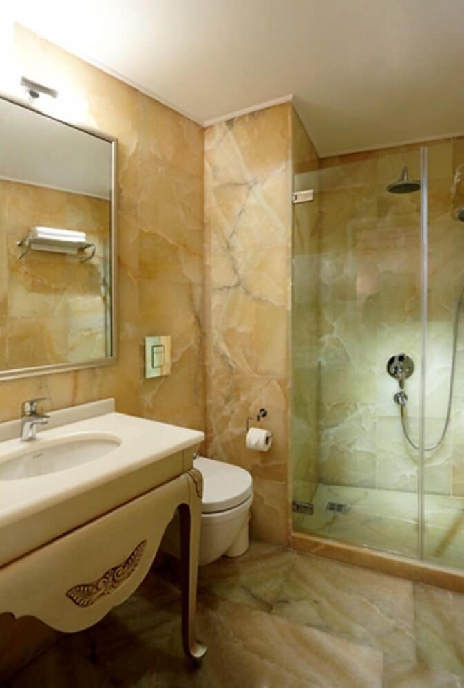 Valide Sultan Konagi Hotel 35/40