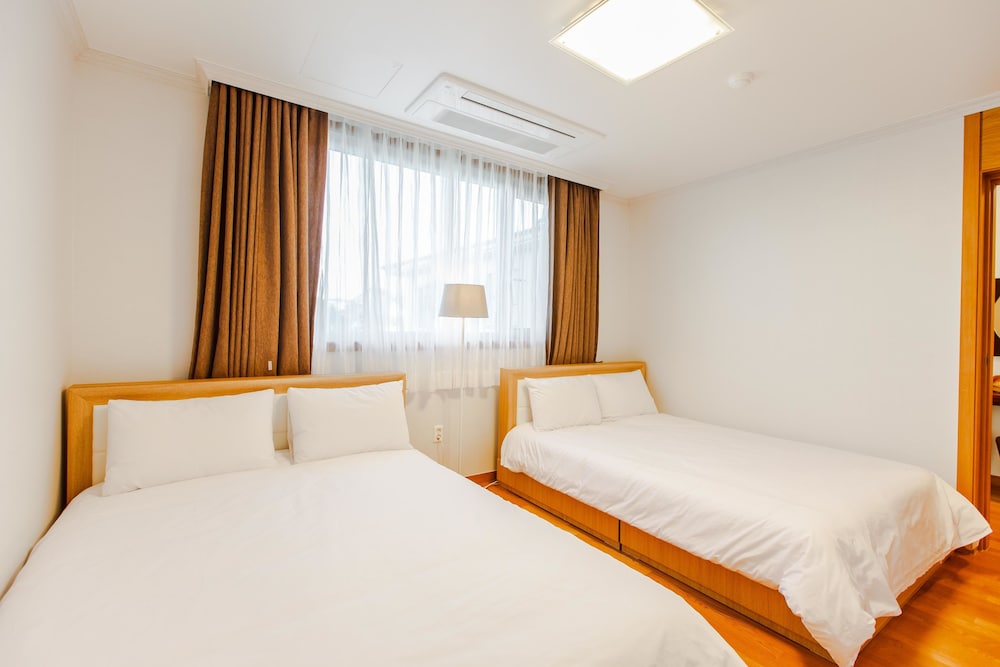Harmony Resort 7/56
