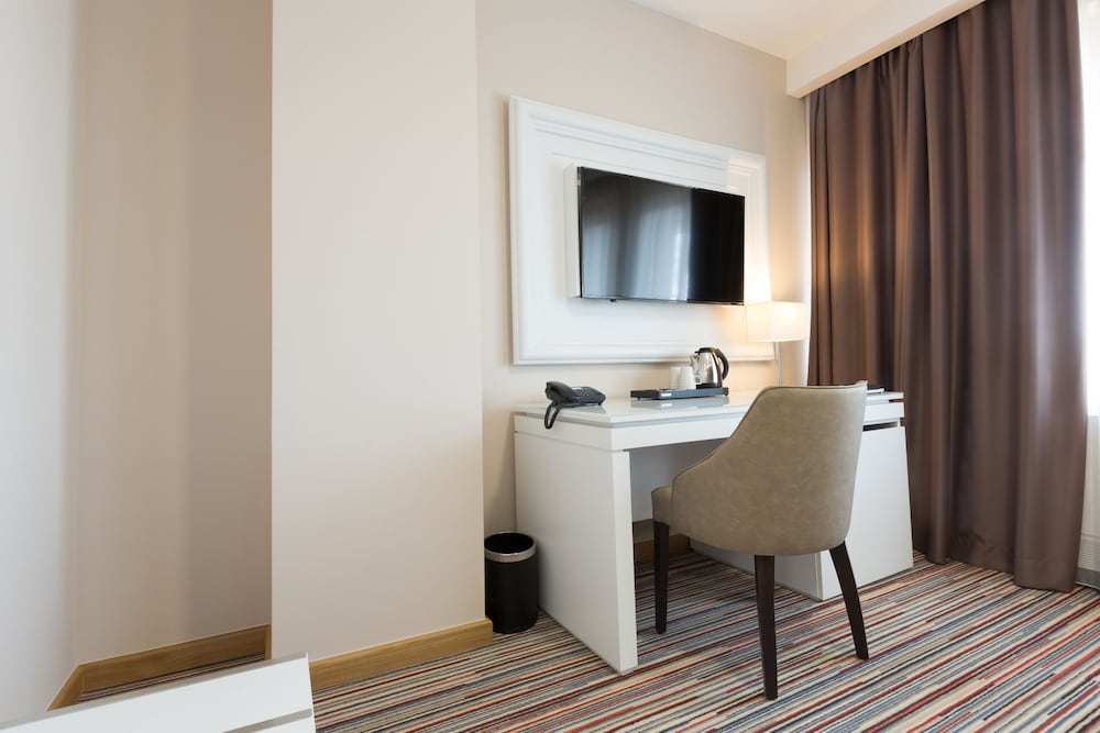 HOTEL TESLA SMART STAY 35/43
