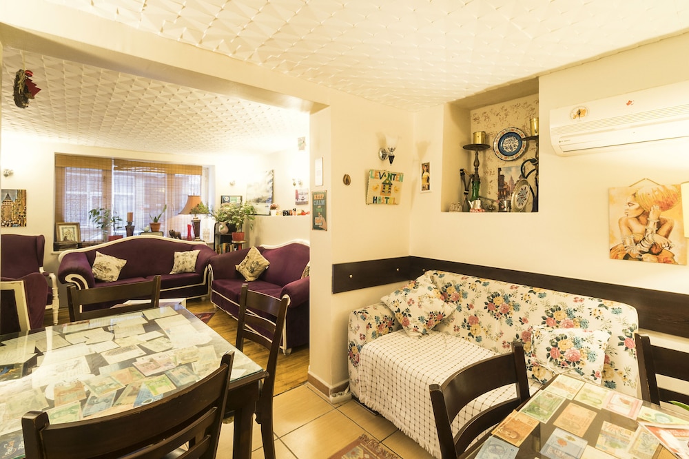 Levanten Hostel 44/53