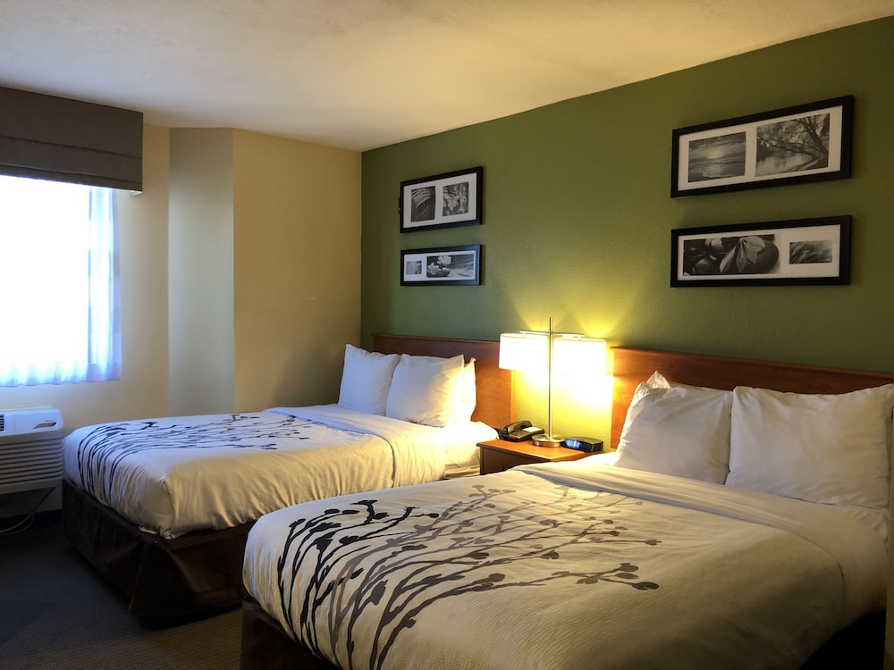 ROOM, 2 DOUBLE BEDS