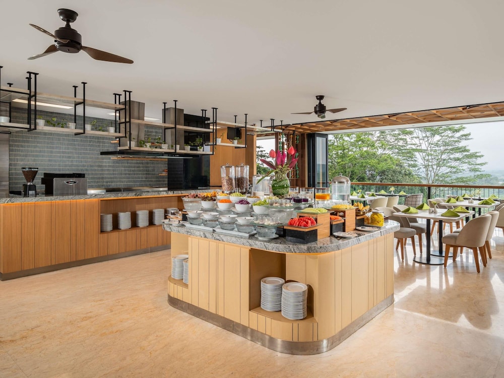 Mercure Cibadak Sukabumi Resort 35/48