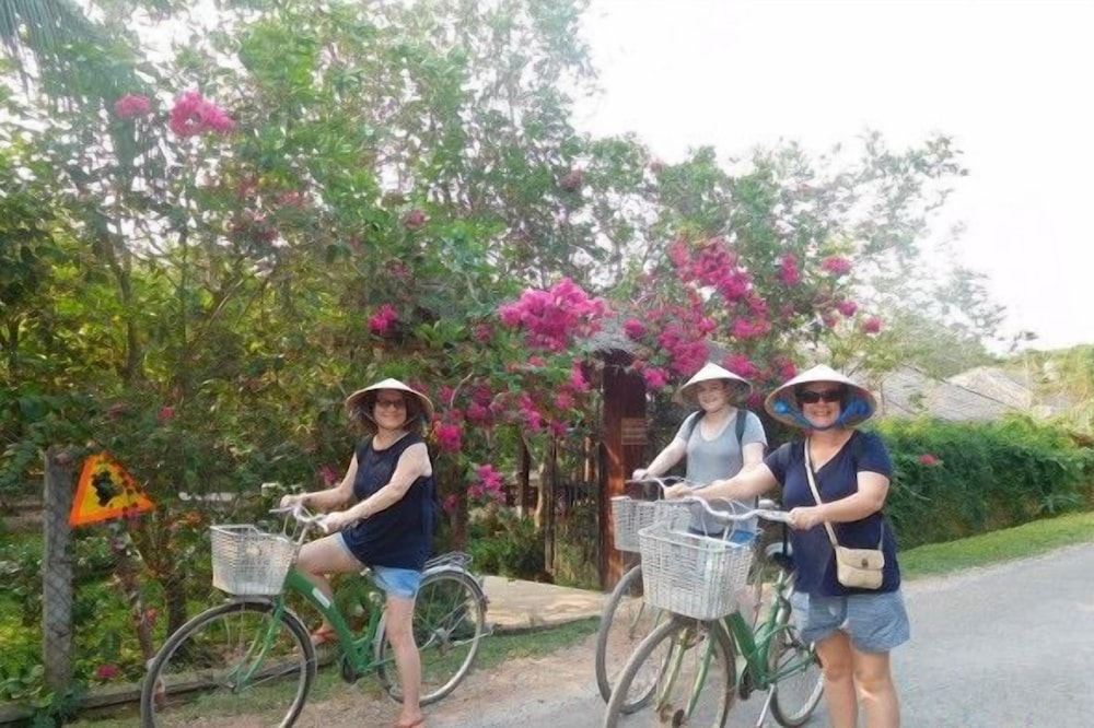 Mekong Ecolodge 38/45